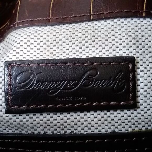 DOONEY AND ROURKE LEATHER LOGO LOCK WOMENS BAG - Picture 10 of 16